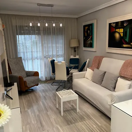 Daire Apartamento Bajondillo Playa Y Piscina